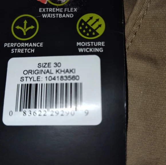 Men's Lee extreme comfort khaki shorts. Sz 30. NWT - Picture 3 of 4